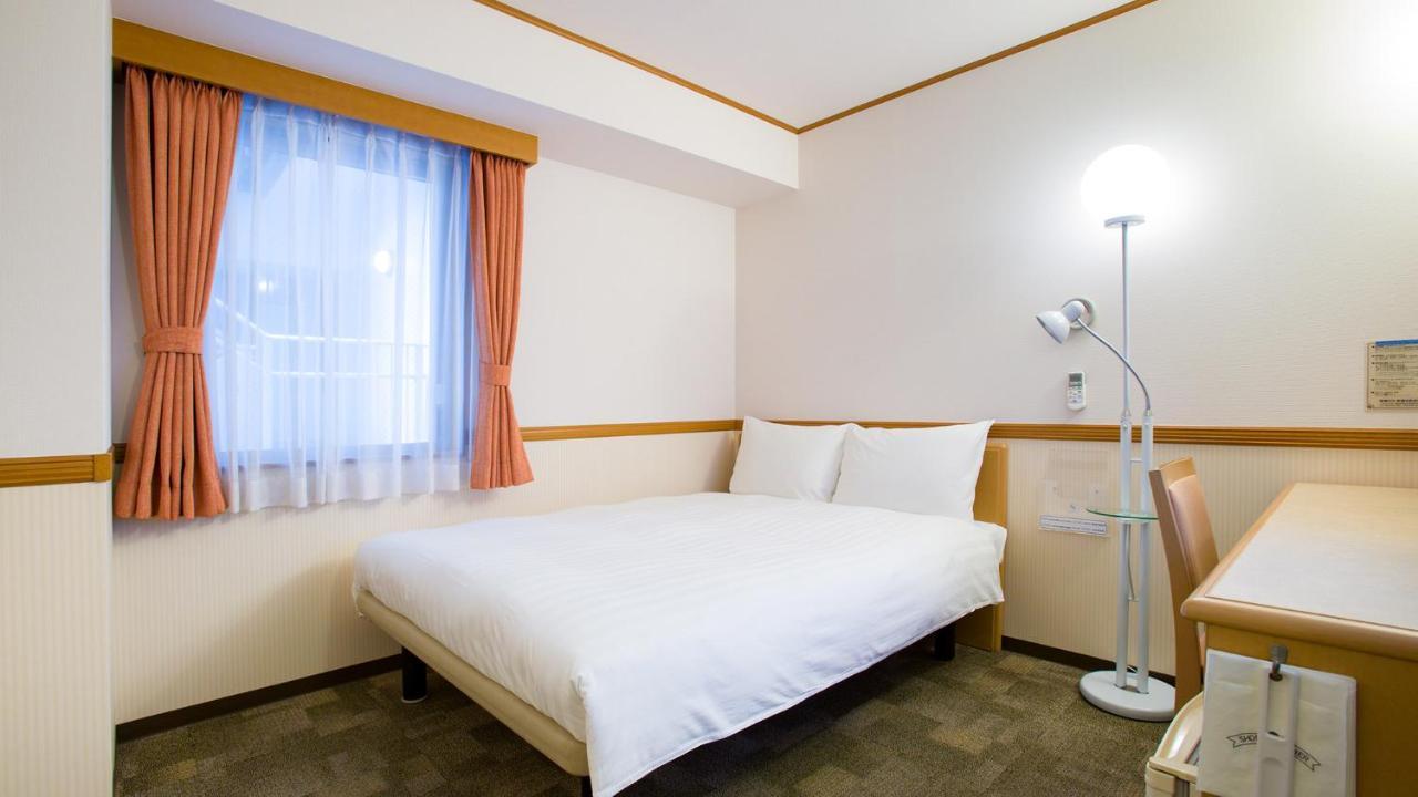 Toyoko Inn Sasebo Ekimae Exterior foto
